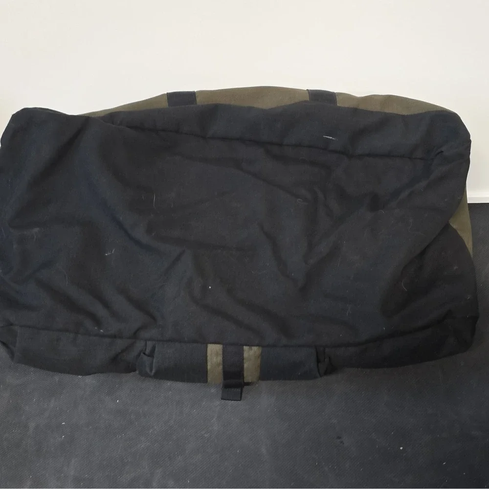Columbia Duffle Bag 19